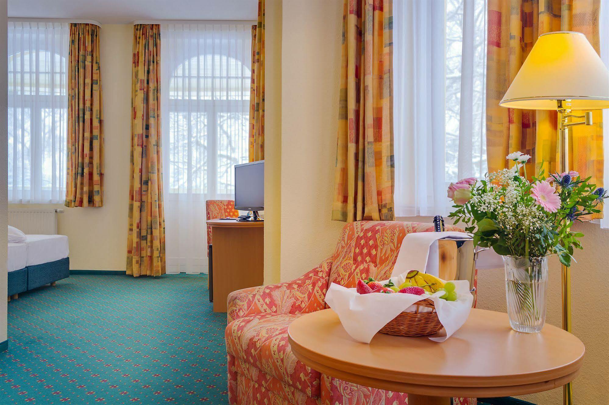 Ferien Hotel Villa Suedharz Sülzhayn Esterno foto